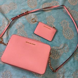 Micheal Kors purse and wallet/cardholder